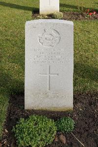 Harrogate (Stonefall) Cemetery - Lynch, James Laurids